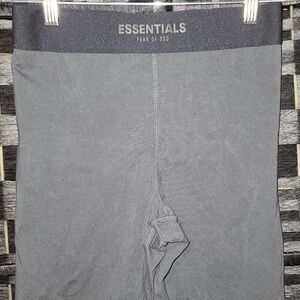 Essentials Fear of God biker shorts size Large